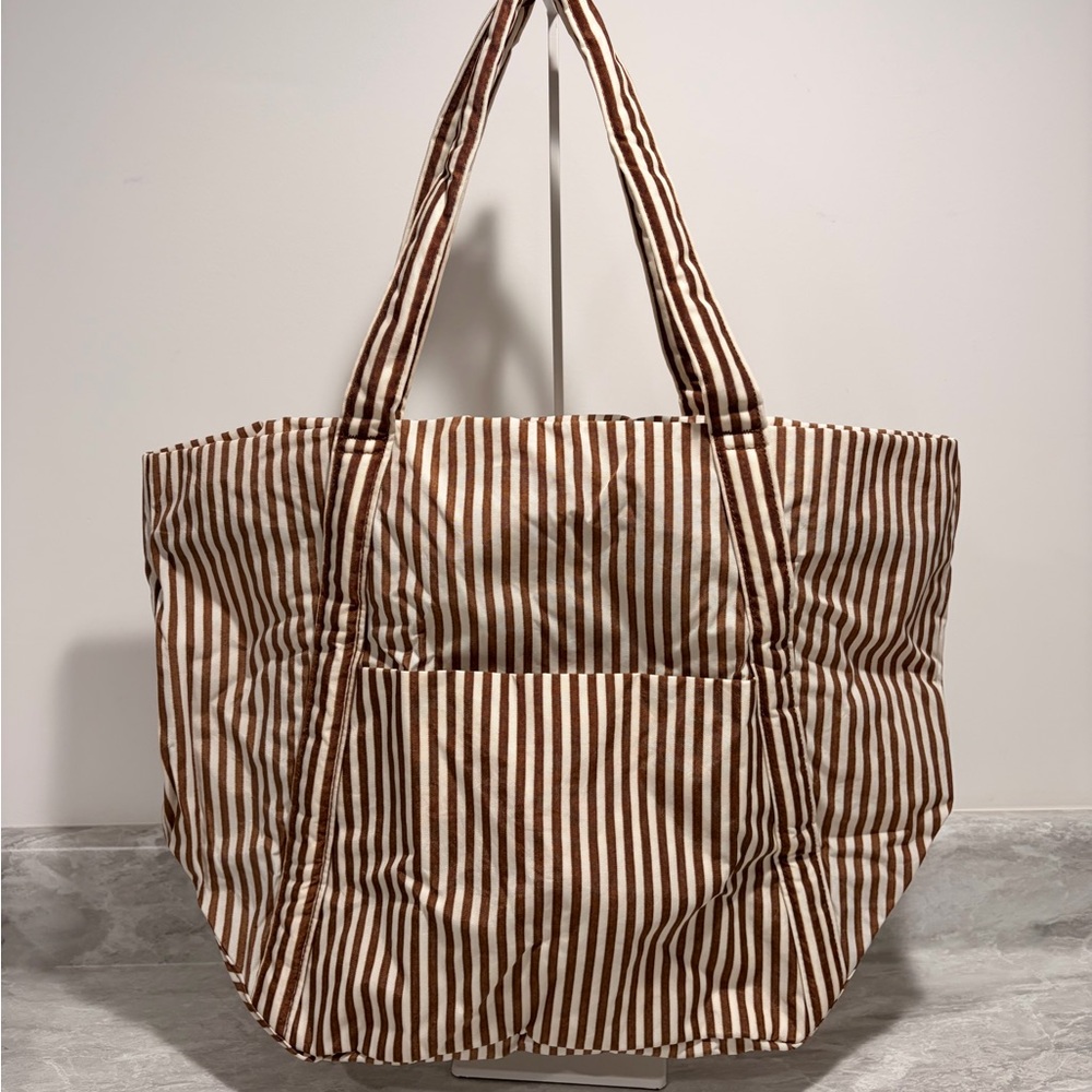 ❌❌SOLD❌❌BAGGU CLOUD BAG-BROWN STRIPE